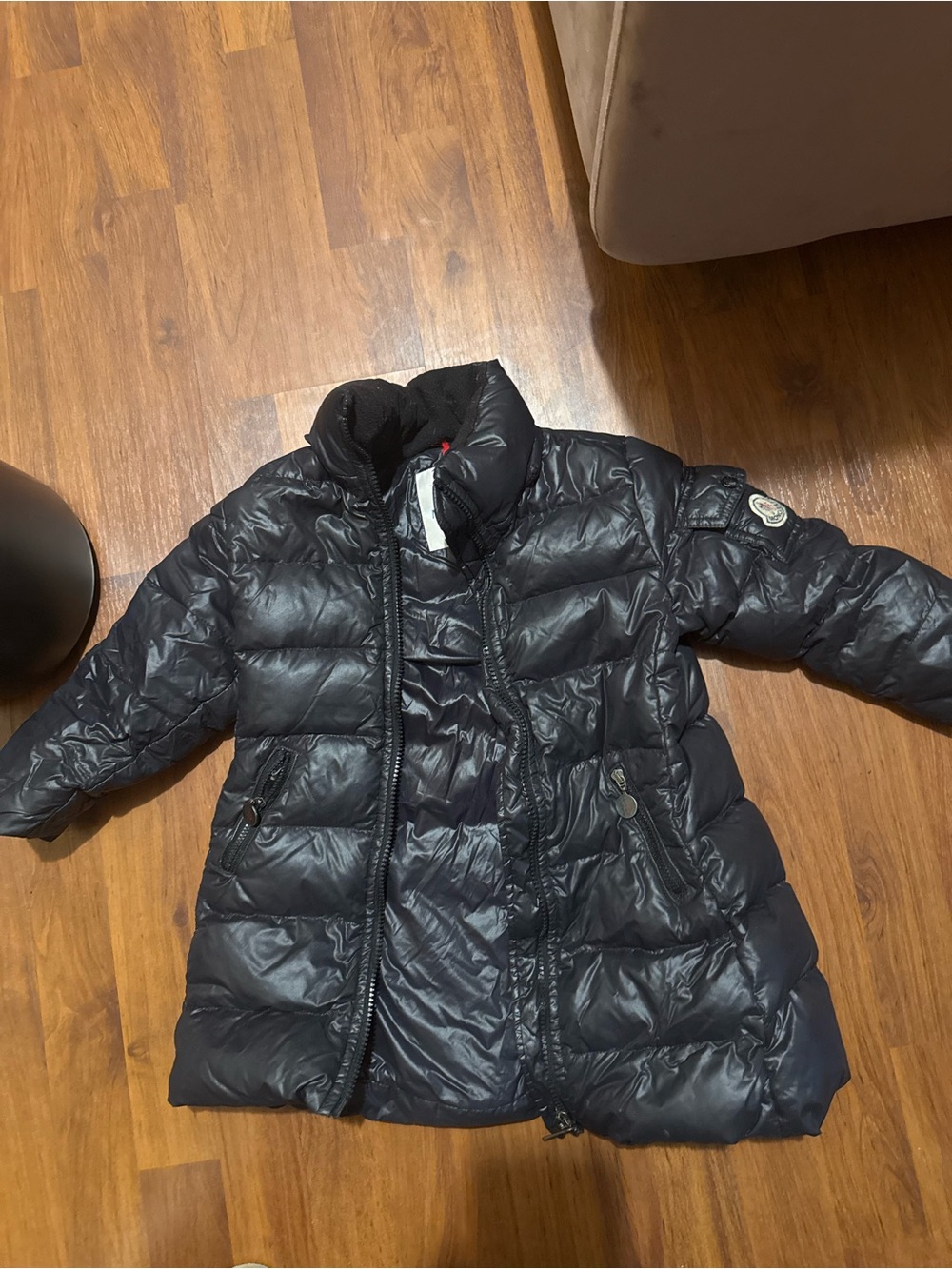 Moncler Kids Black Quilted Puffer Jacket with Logo Patch size 2T - Picture 4 of 6